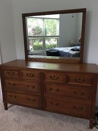Vintage Dresser "Henredon" Mid-Century