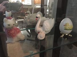 Fenton Cat by C.Riggs, 2-Goebel Swans & Egg w/Duck