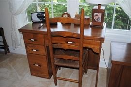 Solid wood desk Ladderback chair