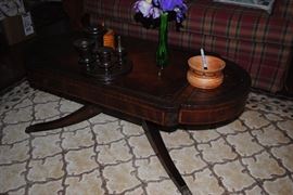 Duncan Phyfe style coffee table