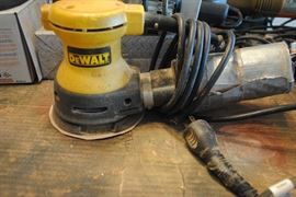 Dewalt Orbit Palm Sander