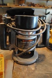 Black & Decker Plunge cut router