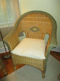 WICKER CHAIR 