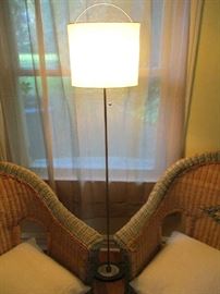 FLOOR LAMP