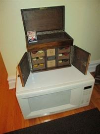 POKER CHIP WOOD BOX, MICROWAVE
