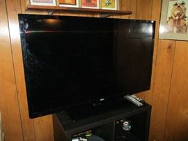 FLATSCREEN TV (2013)