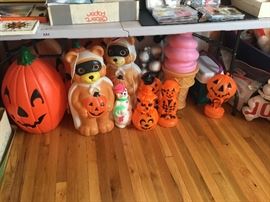 HALOWEEN PLASTIC BLOWMOLDS