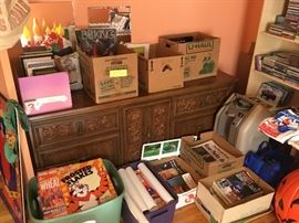 DRSSSER, MAGAZINES, CEREAL BOXES