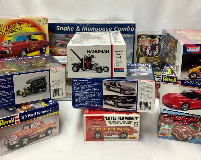  Car and Truck Model Kits (14), Unopened       http://www.ctonlineauctions.com/detail.asp?id=725603