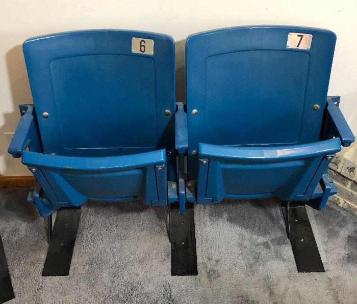  Original White Sox US Cellular Stadium Seat Set (2)  http://www.ctonlineauctions.com/detail.asp?id=725622