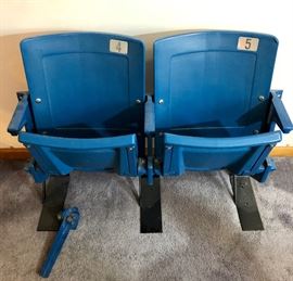 Original White Sox US Cellular Stadium Seat Set (2)     http://www.ctonlineauctions.com/detail.asp?id=725621