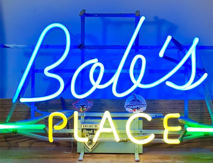 Bob's Place Neon    http://www.ctonlineauctions.com/detail.asp?id=725692