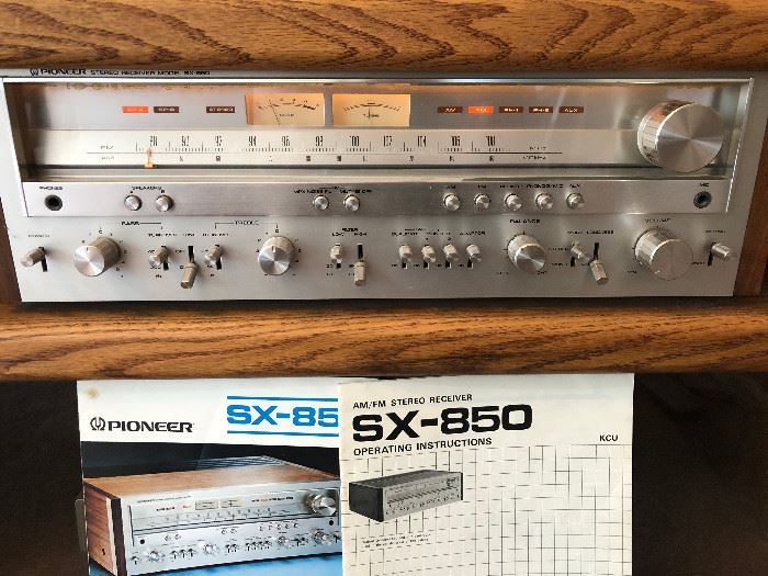  Vintage Pioneer Receiver SX-850  http://www.ctonlineauctions.com/detail.asp?id=725443