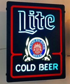  Miller Lite Neon Sign    http://www.ctonlineauctions.com/detail.asp?id=725880