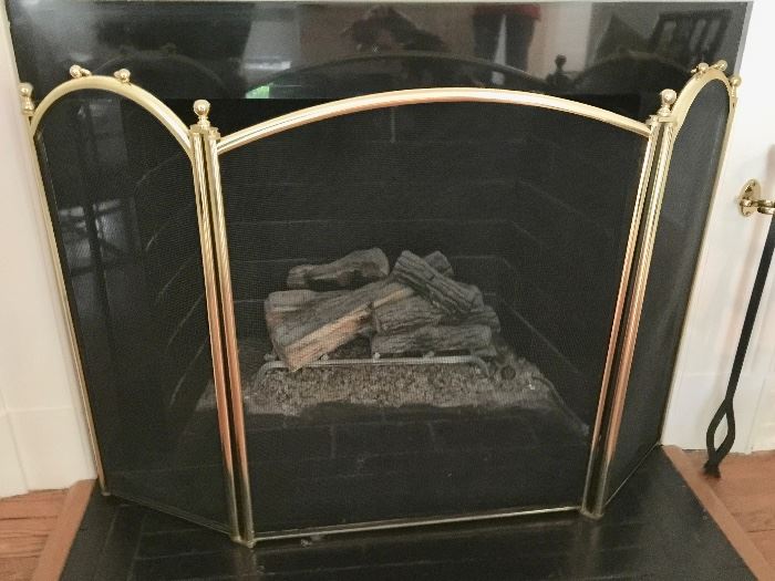 2. Brass Trifold Fireplace Screen (42'' x 34'')