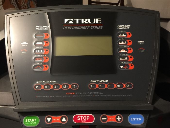 48. True Performance Series Midel PS300 Treadmill