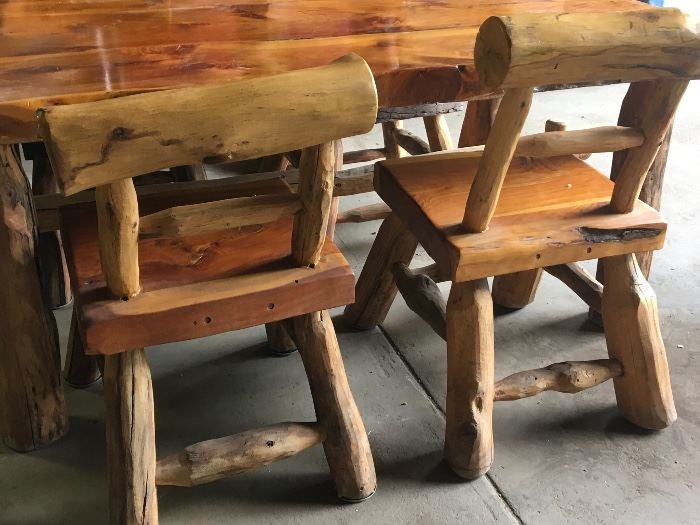 Cedar Table & Chairs