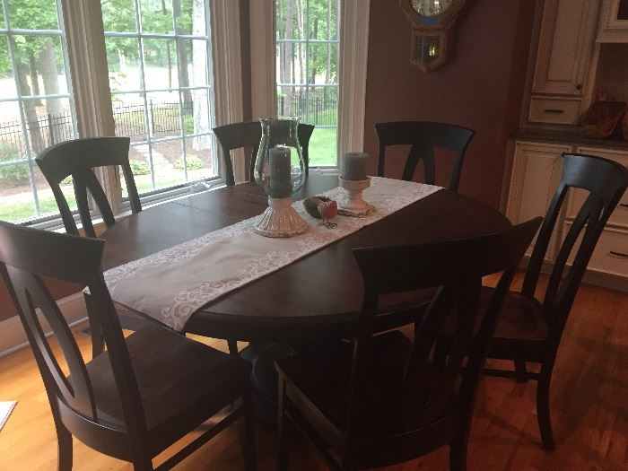 Beautiful Conrad Grebel Amish made dining table and six chairs. 
Also there matching bar stools. 