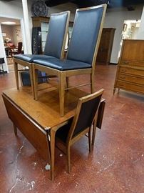 Lane Mid Century Table & 4 Chairs
