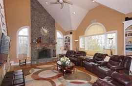 Leather Entertainment Chairs