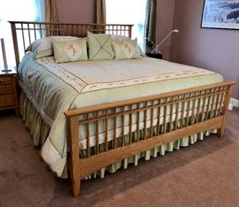 Gorgeous linens, too!