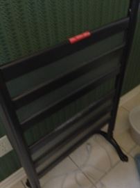 Towel warming rack