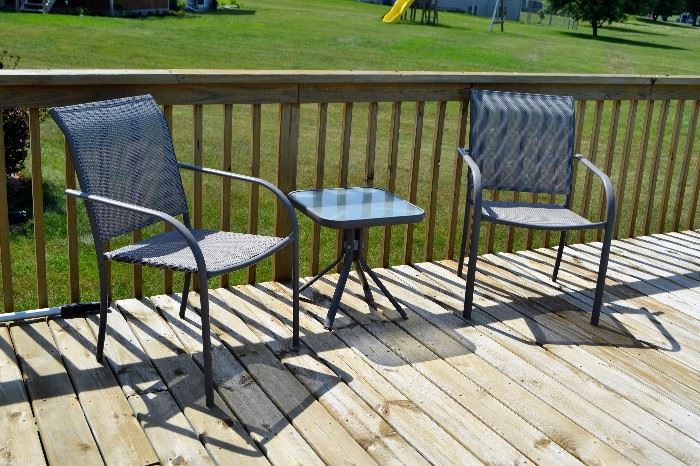 Outdoor chairs with table