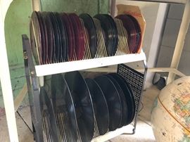 45s, 78s, and wouldn’t your albums look steller in that record holder?
