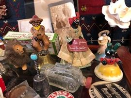 Vintage little souviners