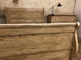 Stylish Americana Queen Bedroom Set has plenty of storage in this 4 drawer dresser