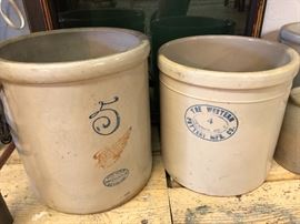 Wow, do we have some nice crocks in this sale!