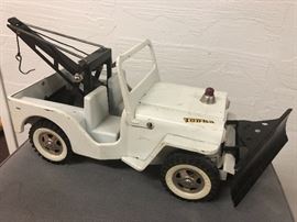 Found a few more Tonkas - including this plow/tow truck with working flip up window!
