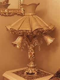 Roman-style chandelier lamp in gold