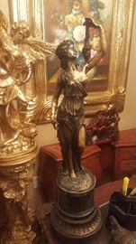 Solid bronze statue