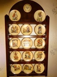 Hummel Wall Display    https://ctbids.com/#!/description/share/25660