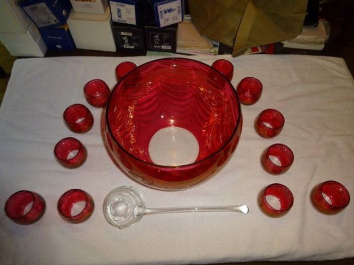 Red Punch Bowl Set  https://ctbids.com/#!/description/share/25632