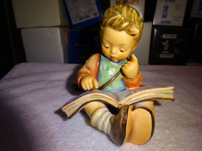 Hummel Boy Reading Book                 https://ctbids.com/#!/description/share/25628