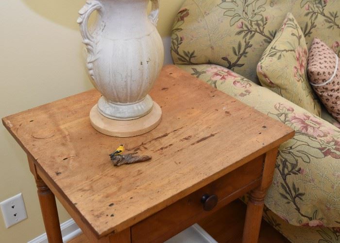 BUY IT NOW! $120 - Antique Wood Spindle End Table with Drawer (approx. 22" L x 19" W x 29" H)