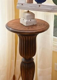 Antique Turned Wood Oak Pedestal