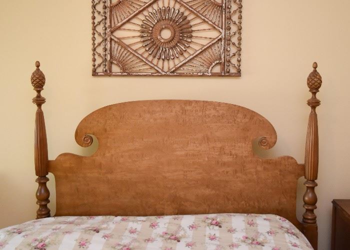 BUY IT NOW! $300 - Full Size Spindle Bed with Pineapple Finials
