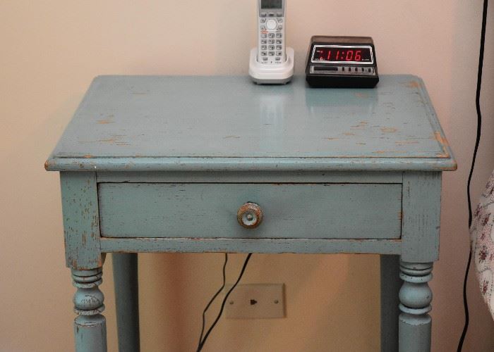 BUY IT NOW! $120 - Distressed Teal Paint Spindle Leg Side Table with Drawer