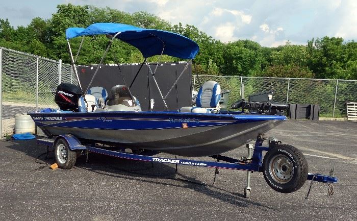 2006 Basstracker P175 Special Edition Bass Boat 17' 3" and Tracker Trailstar Trailer, 2006 Mercury 50hp Outboard Motor, Canopy, Storage Tarp Cover