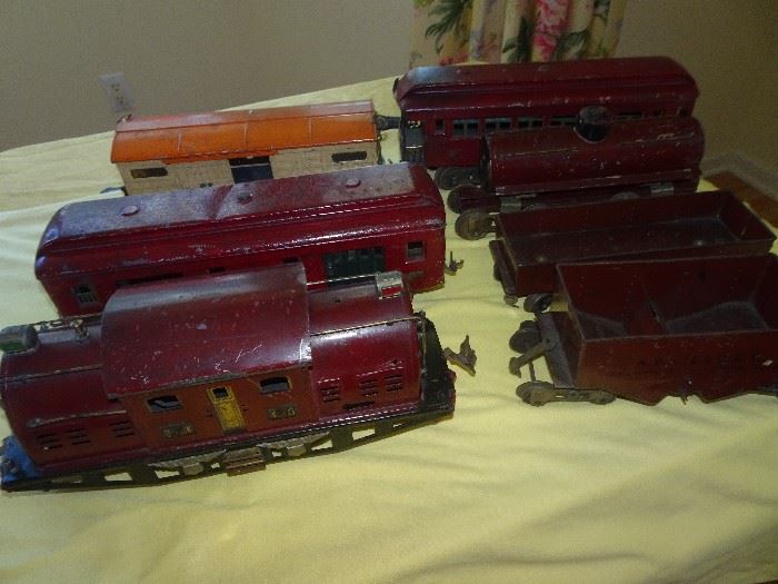 Early Lionel Pre War Trains