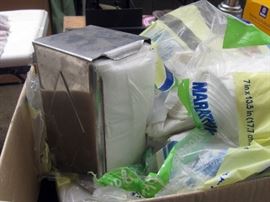 Vintage Napkin dispenser w/napkins, 