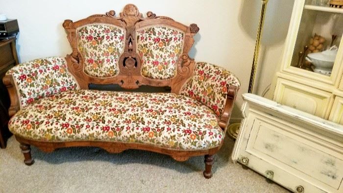 Antique French Provincial Ornate Carving Settee Loveseat