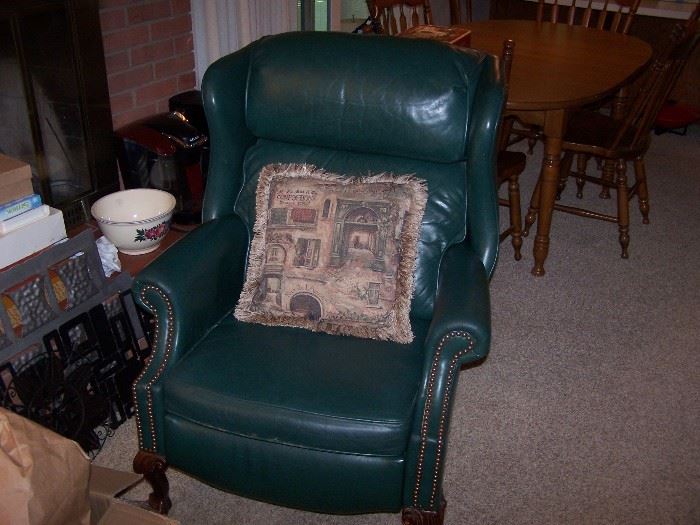 LEATHER RECLINER-WING CHAIR