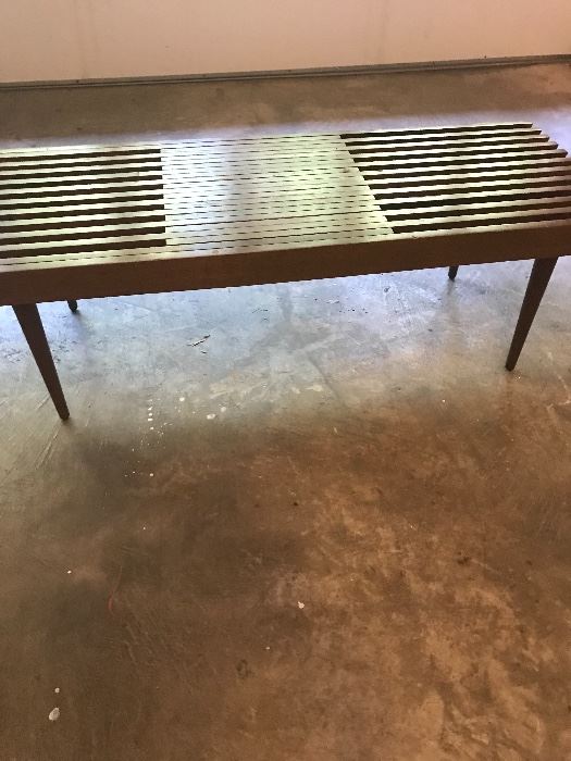 Mid Century expandable coffee table