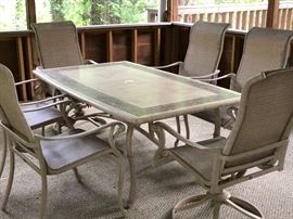 Hampton Bay Patio Table With 6 Chairs