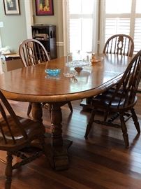 Oak Large Table With 4 Chairs