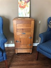 Antique refrigerator 